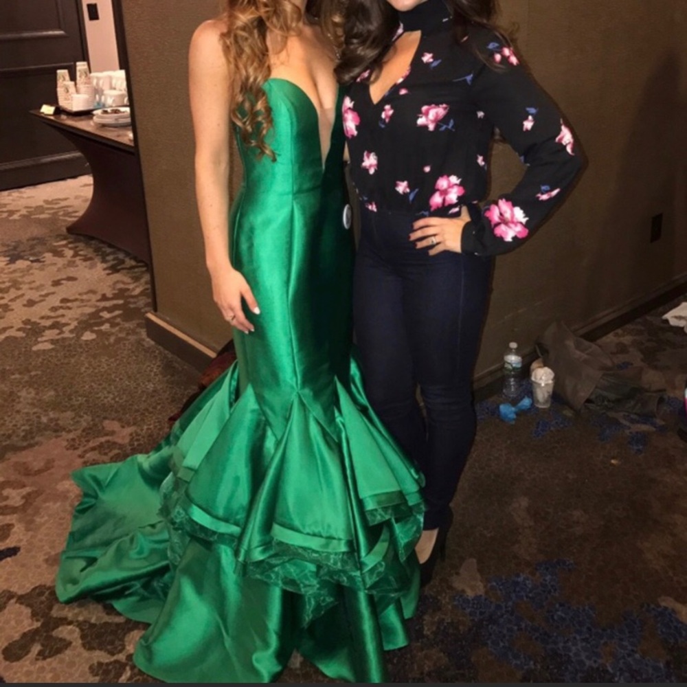Jovani emerald green gown